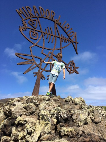 20151011_140327844_iOS